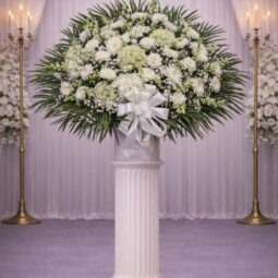 SB0750: Green and white  standard basket