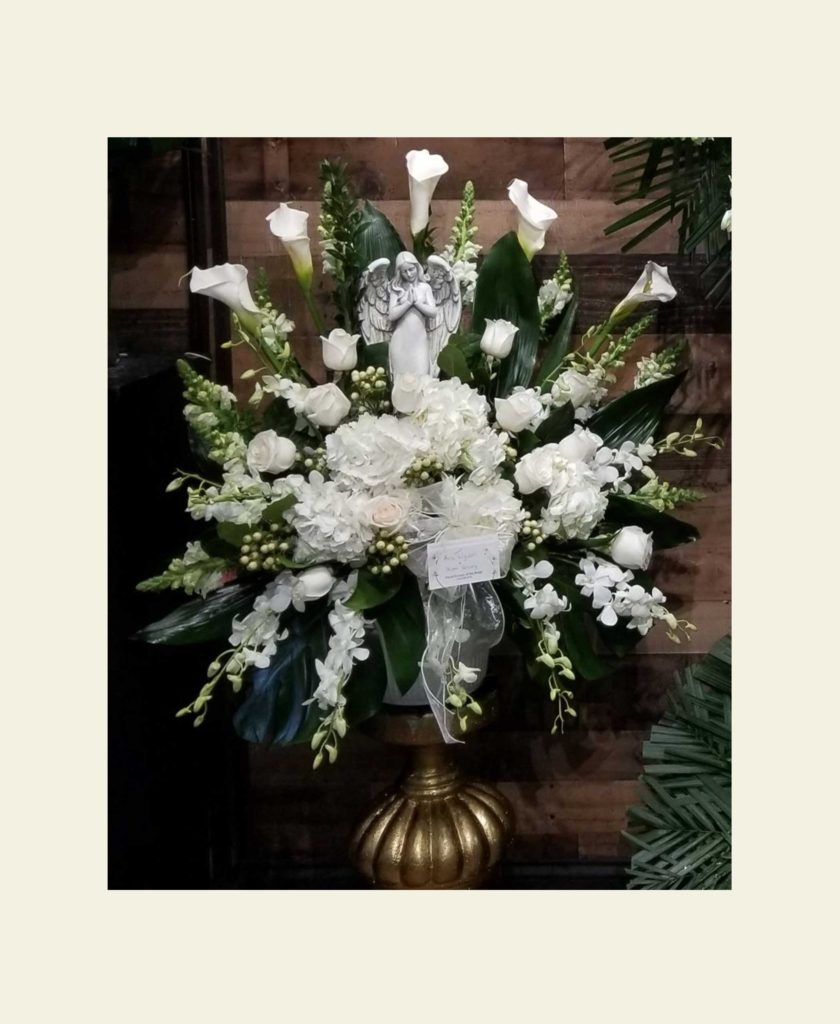 EB0920 All white angel basket Floral Fantasy US