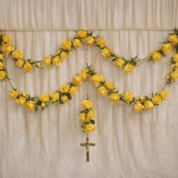 R0150: Real Yellow Rose Rosary