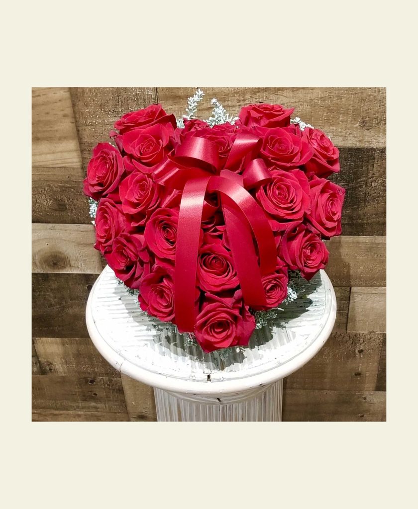 P0050 Red Rose Heart Pillow Floral Fantasy US